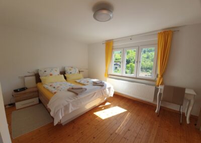Ferienwohnung Dernbach-Sonnenaufgang 10 Schlafzimmer im OG